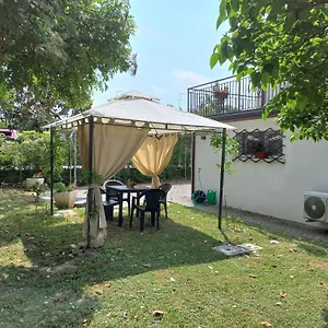  Apartment Le Magnolie 2 Italien