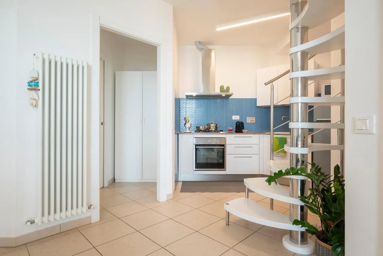 Sea View Apartment San Vincenzo 0*,  Olaszország
